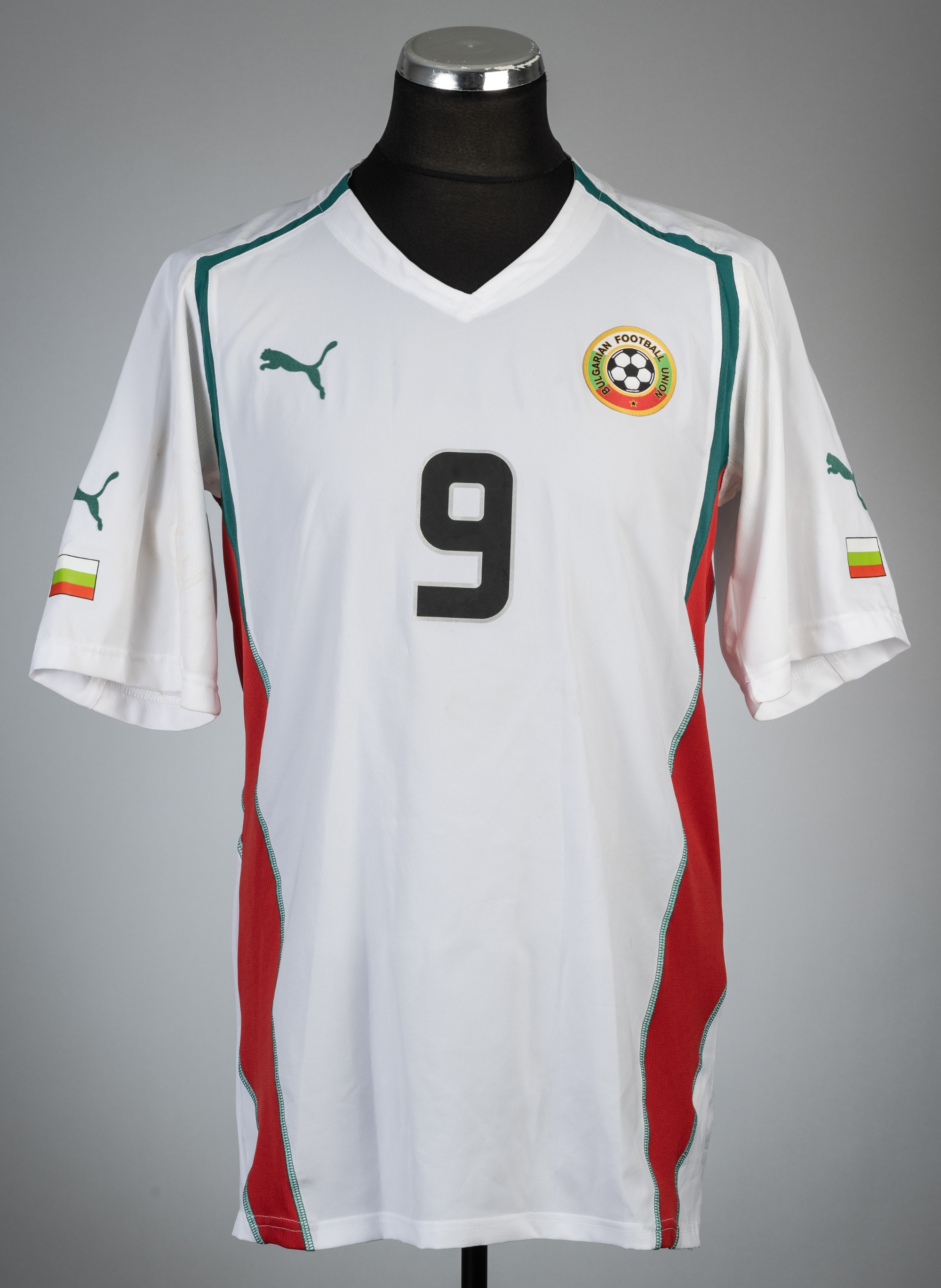 Svetoslav Todorov white Bulgaria no.9 home jersey, circa 2004