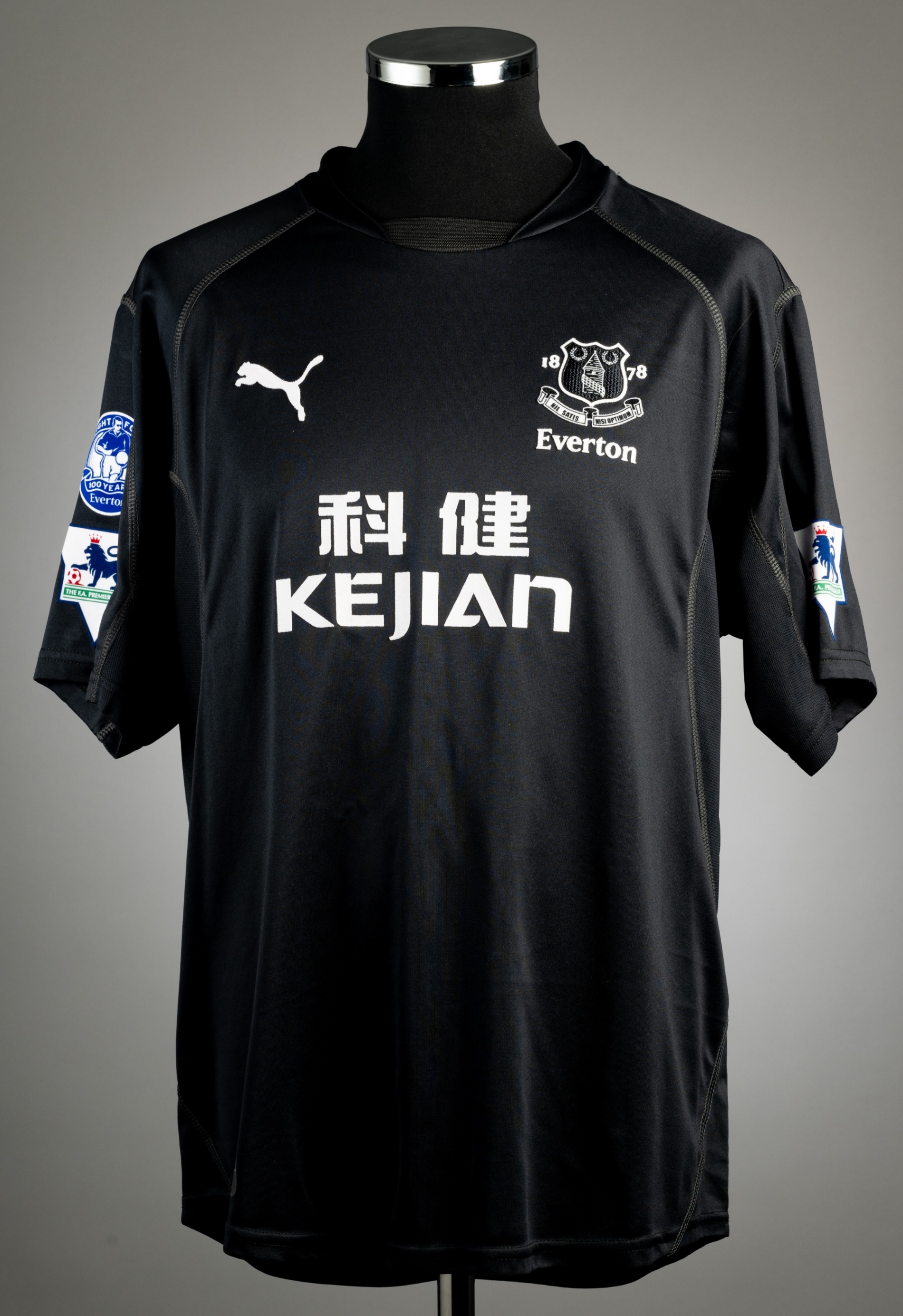 Wayne Rooney squad-signed black Everton no.18 away jersey, season 2002-03 - Image 2 of 2