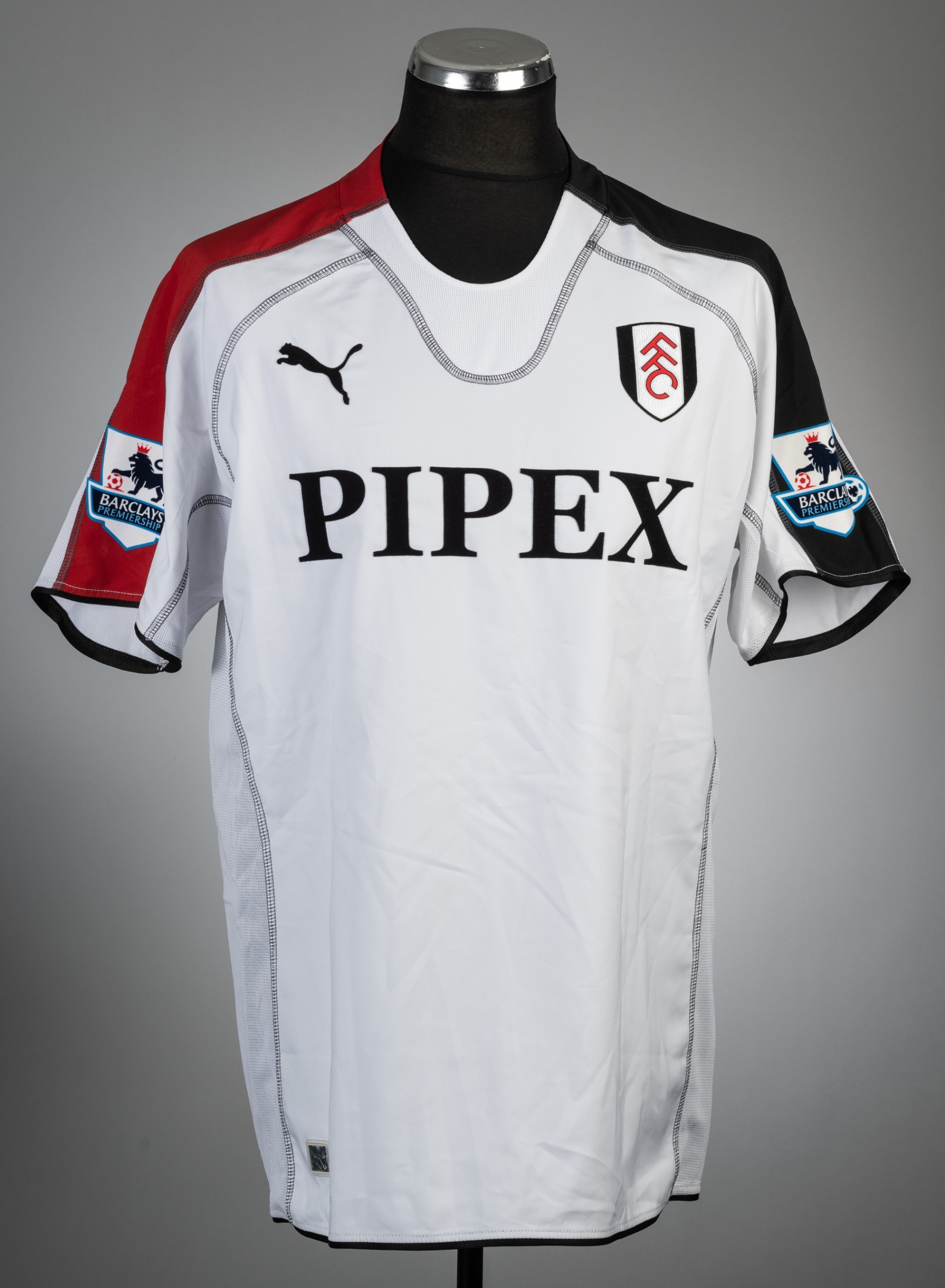 Wayne Bridge white Fulham no.31 home jersey, season 2005-06, Puma, short-sleeved with BARCLAYS - Image 2 of 2