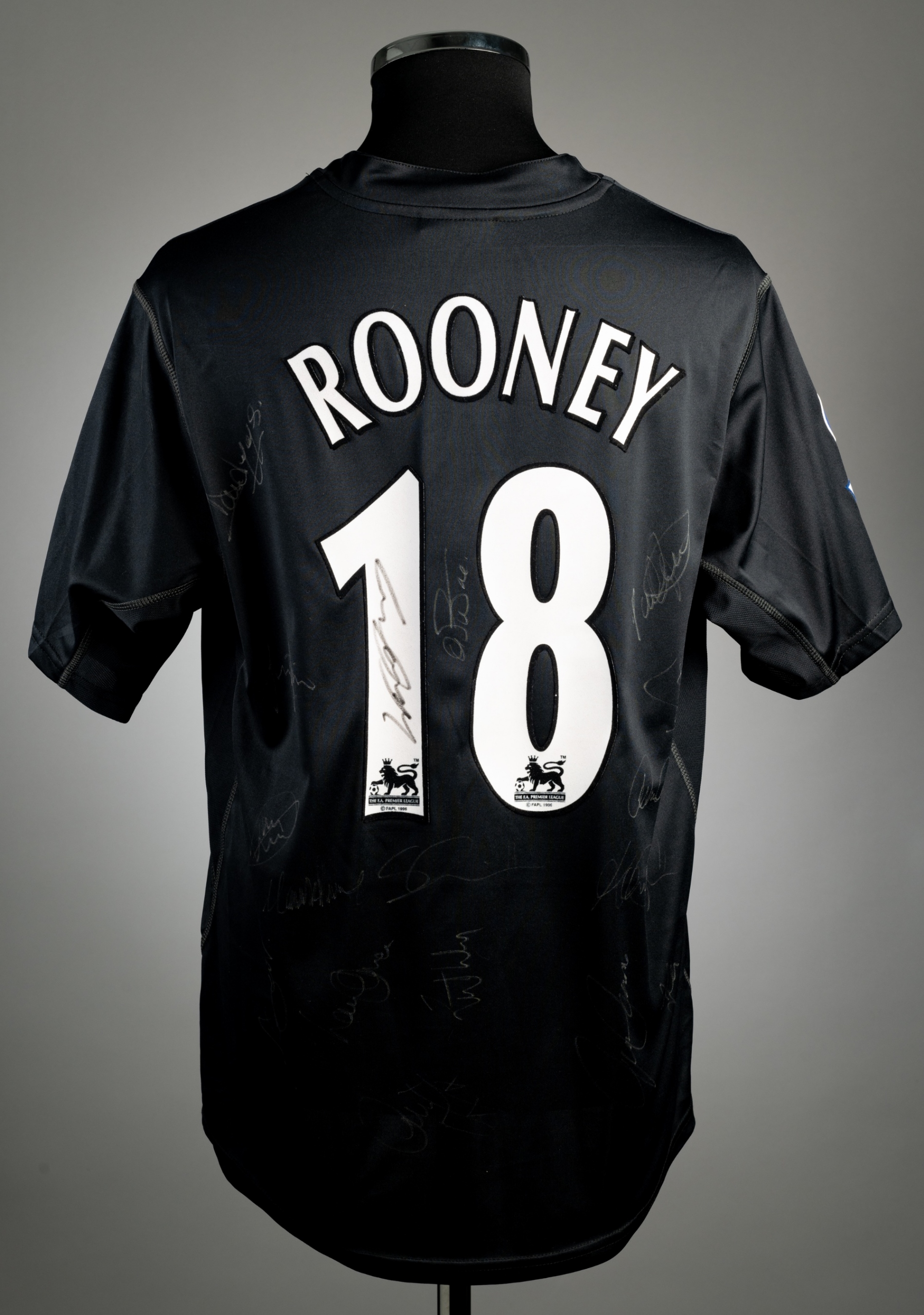 Wayne Rooney squad-signed black Everton no.18 away jersey, season 2002-03