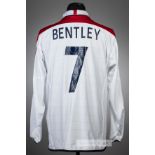 David Bentley white England U-21 no.7 jersey v Sweden U-21, 30th March 2004