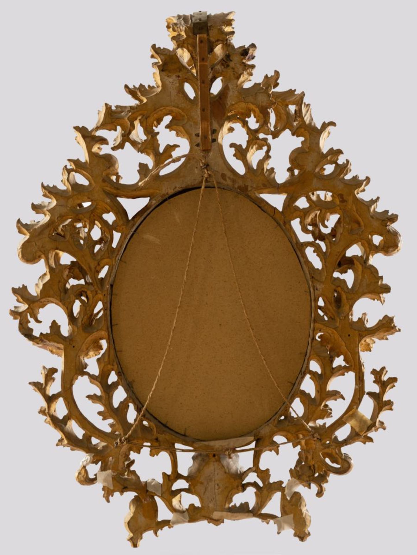 Specchiera in legno intagliato e dorato, Firenze, fine del XIX-inizi del XX secolo.Cornice - Image 3 of 3