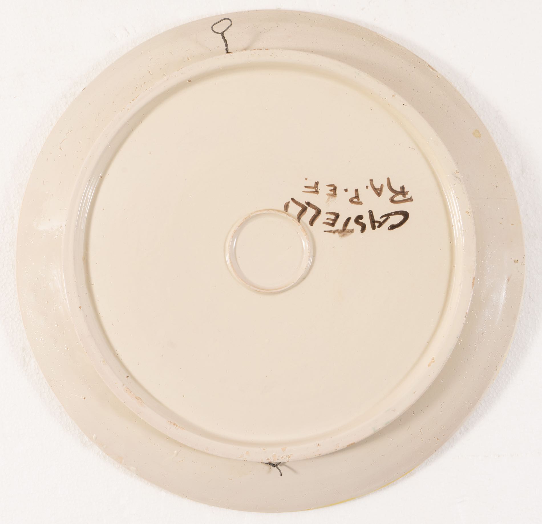 Manifattura Castelli, Coppia di piatti in ceramica, Castelli, XX secolo.Cavetti decorati in - Image 4 of 4