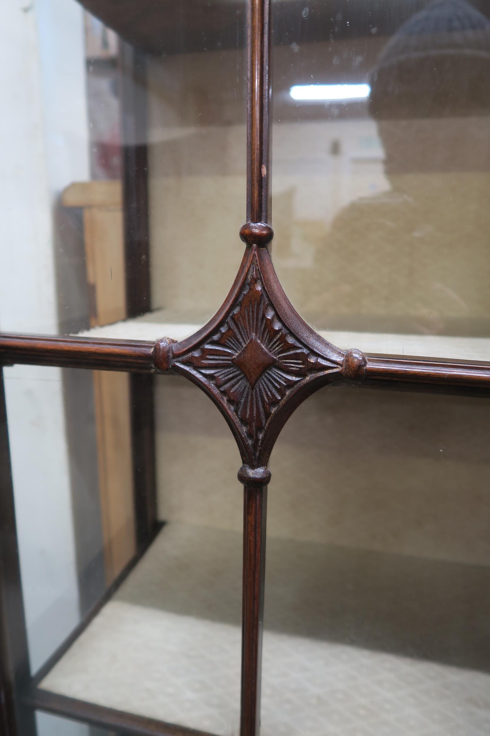 An Edwardian mahogany glazed display cabinet 137cm high x 88cm wide x 33cm deep Condition report: - Image 2 of 3