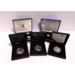 A lot comprising sixteen assorted cased silver proof coins & coin sets Condition report: