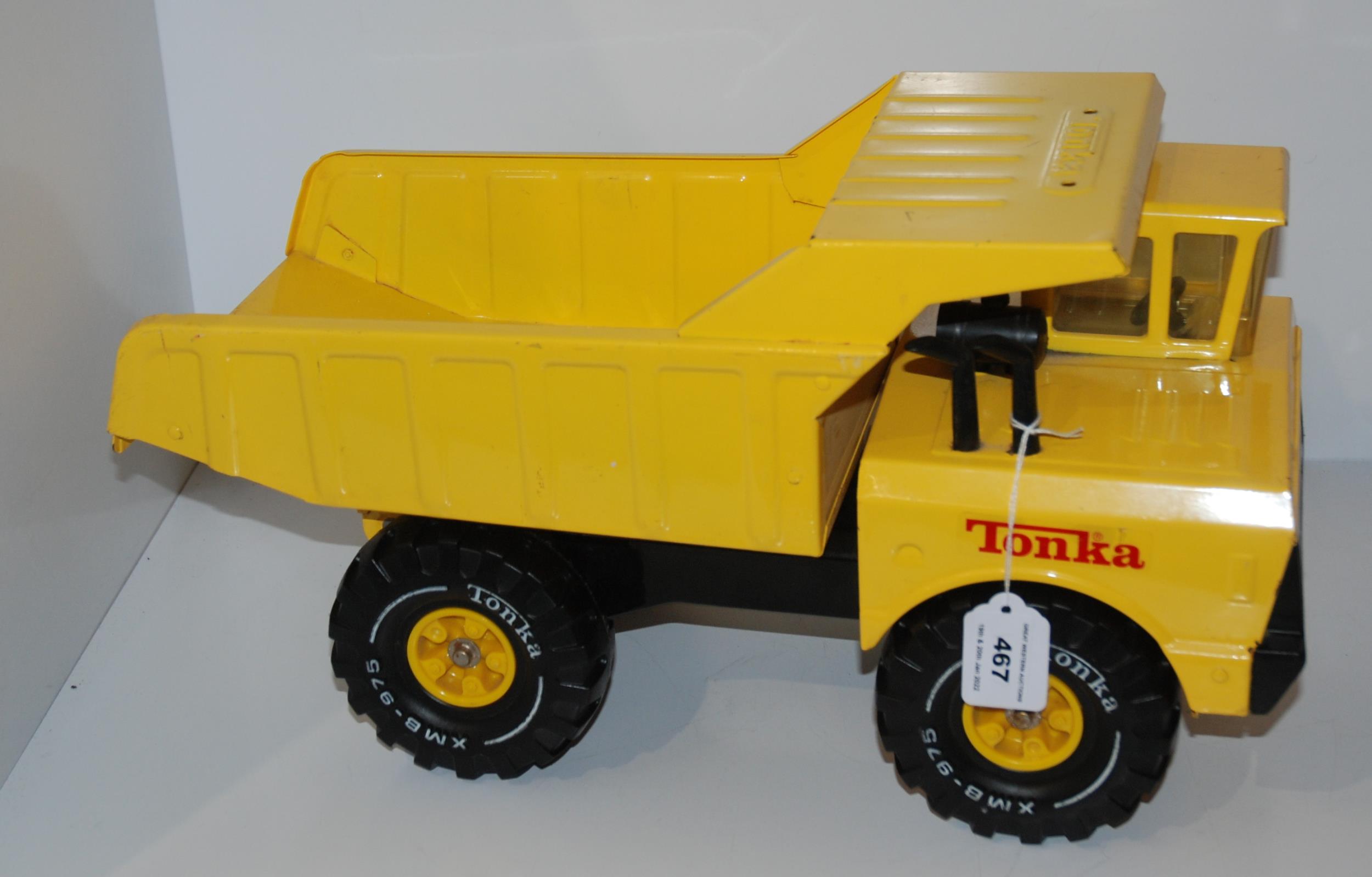 A yellow Tonka truck, 45cm long Condition report: Available upon request