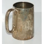A plain silver tankard, Sheffield 1896, 13cm high, 329 grams Condition report: Available upon