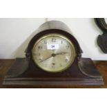 A 20th century mahogany cased mantle clock and an oak barometer/thermometer (2) Condition Report:
