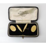 A pair of 18ct gold cufflinks, weight 6.7gms Condition Report:Available upon request