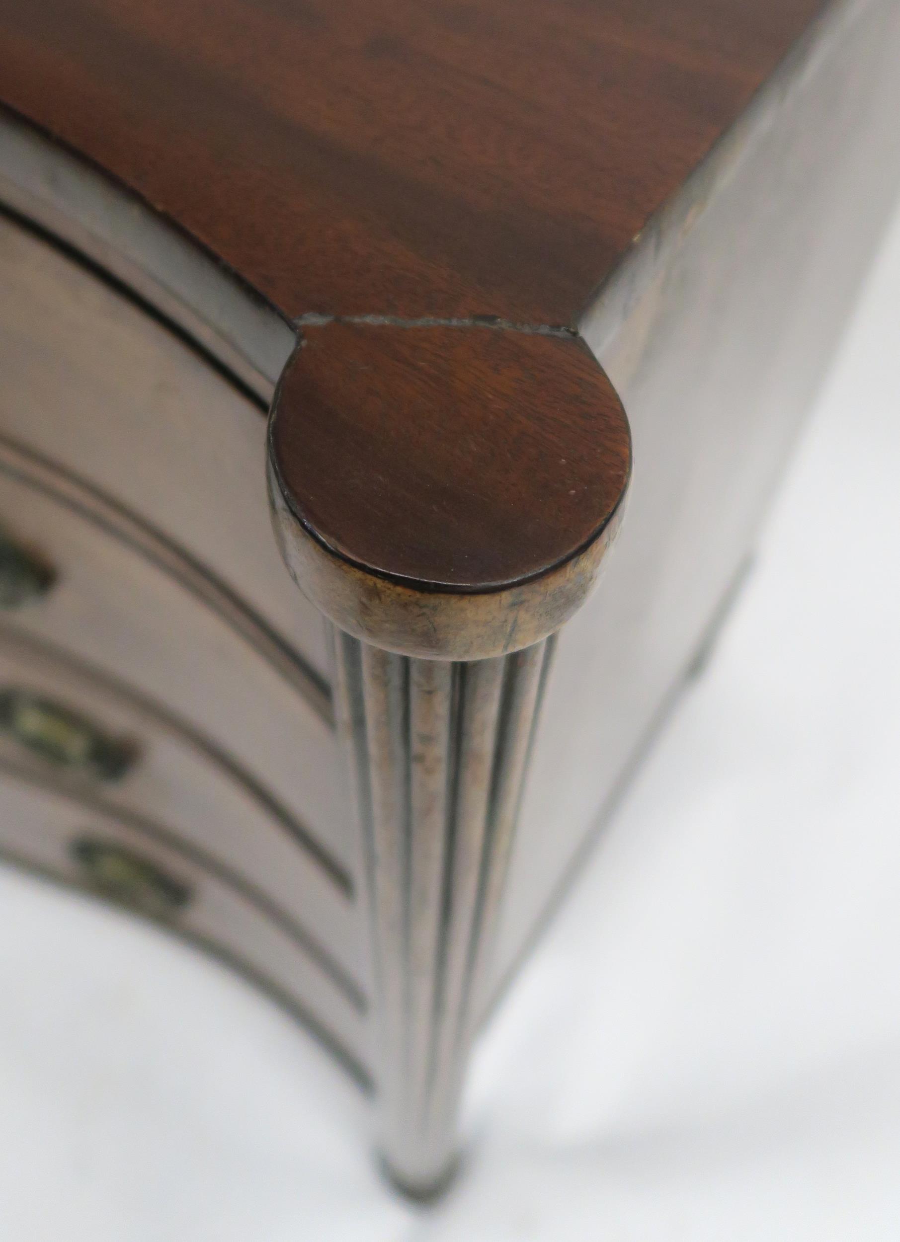 A 19TH CENTURY MAHOGANY SERPENTINE CHEST with four graduating drawers, flanked by fluted columns and - Image 17 of 19