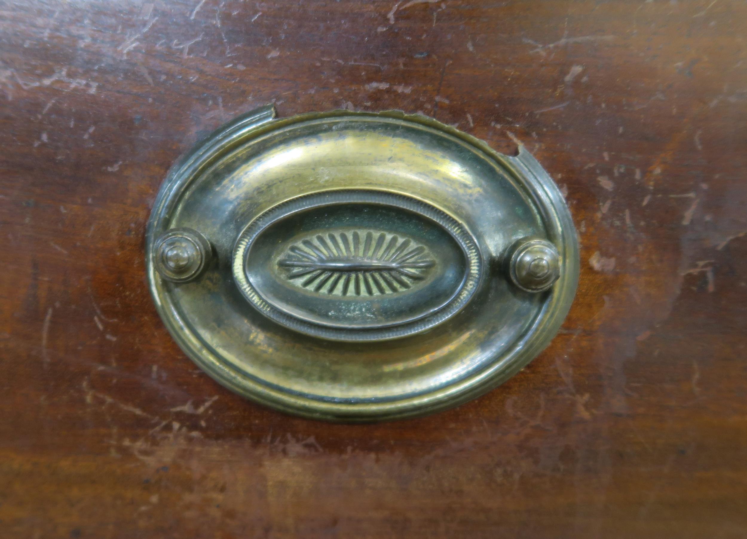 A 19TH CENTURY MAHOGANY SERPENTINE CHEST with four graduating drawers, flanked by fluted columns and - Image 15 of 19