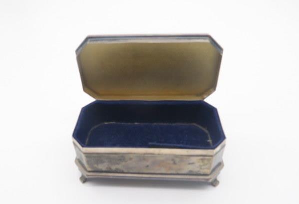 A collection of silver including a George III Irish silver shoe buckle, by Thomas Cumming, Dublin, - Image 3 of 3
