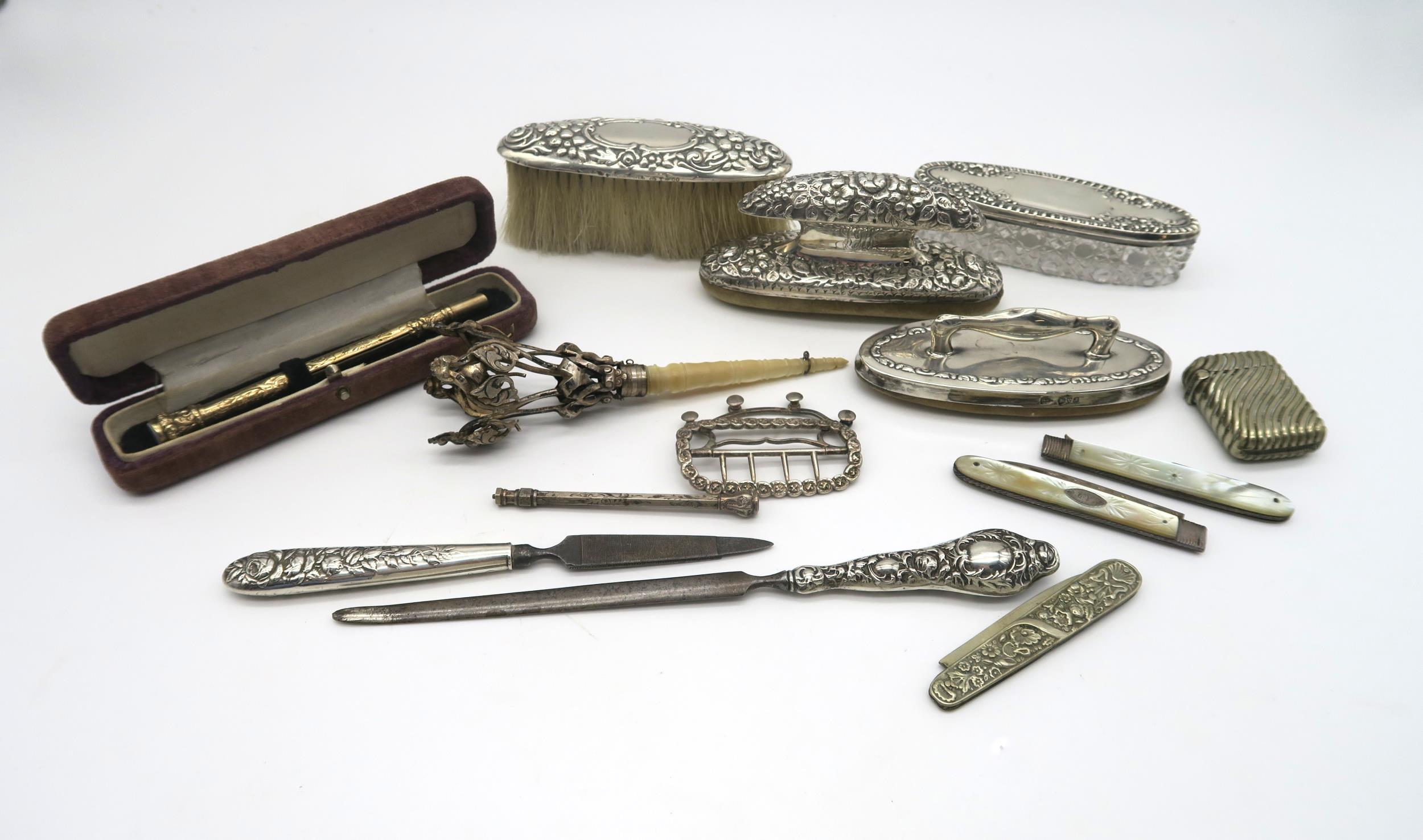 A collection of silver including a George III Irish silver shoe buckle, by Thomas Cumming, Dublin,