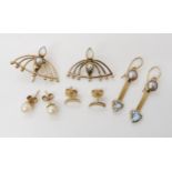 A collection of 9ct and yellow metal gem set earrings, to include pearl and aquamarine, weight