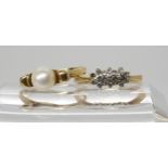 A 9ct gold pearl set ring, size O, together with a diamond cluster ring (one diamond missing) size