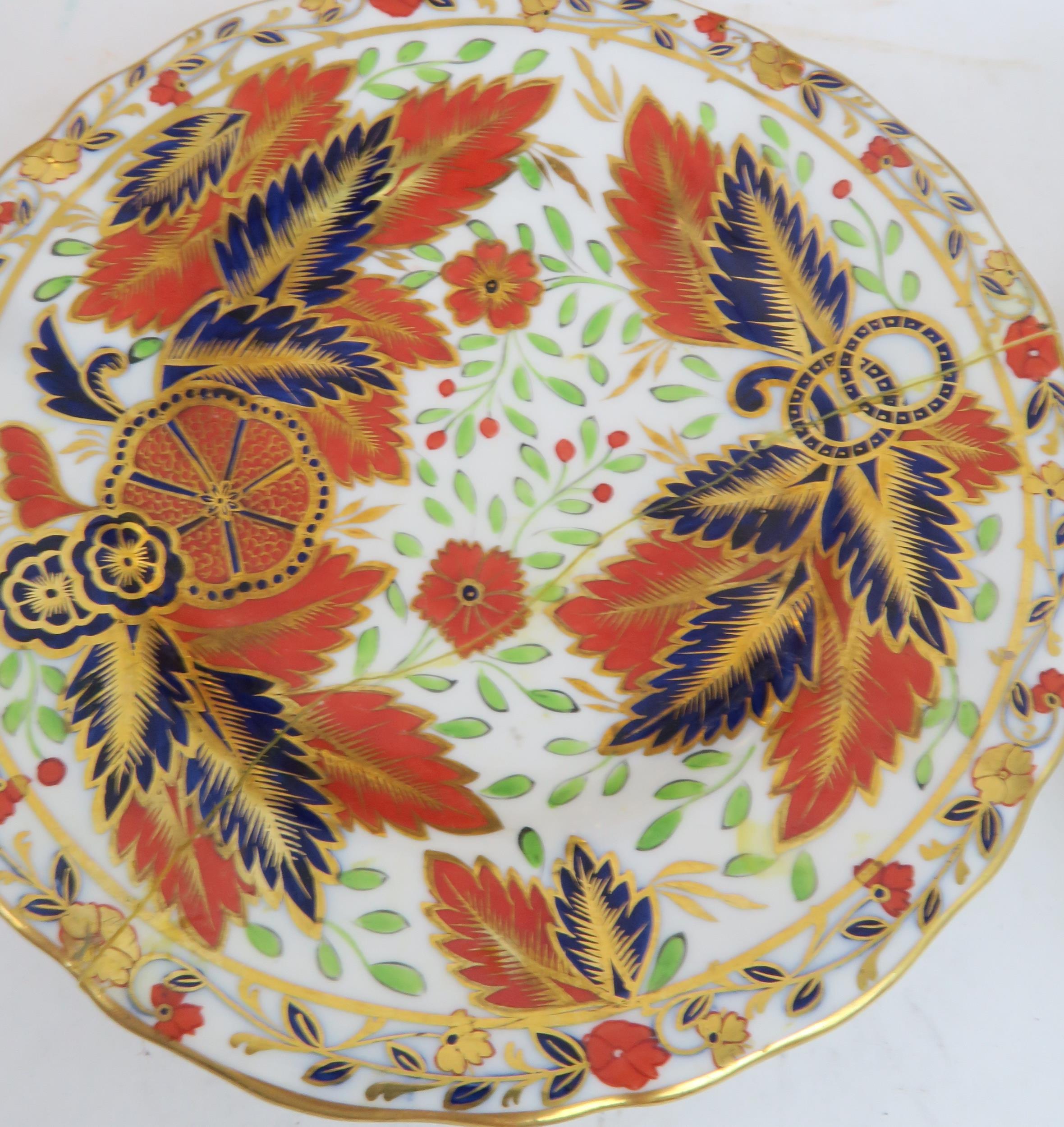 A LATE 19TH CENTURY COPELAND TEA SERVICE in pattern 1559, decorated in the imari palette with leaves - Image 4 of 10