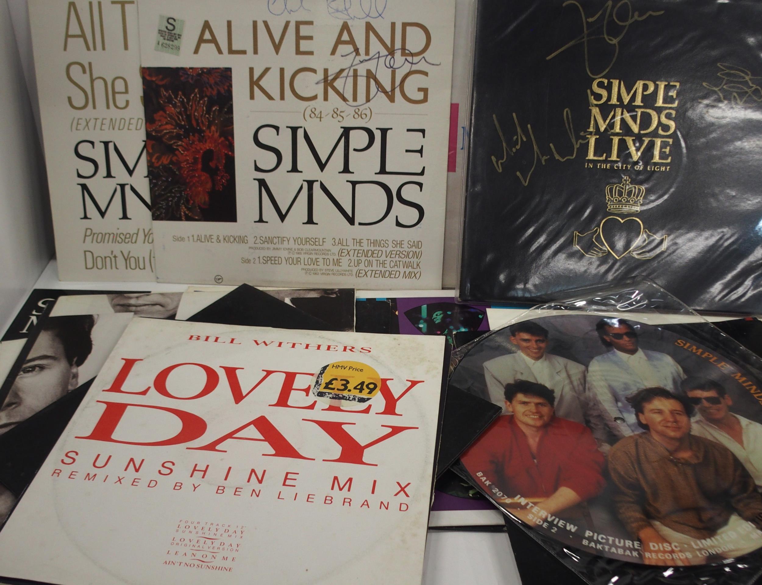 SIMPLE MINDS vinyl records, an extensive collection with Celebrate 12" and urban sampler Celebrate - Image 4 of 5