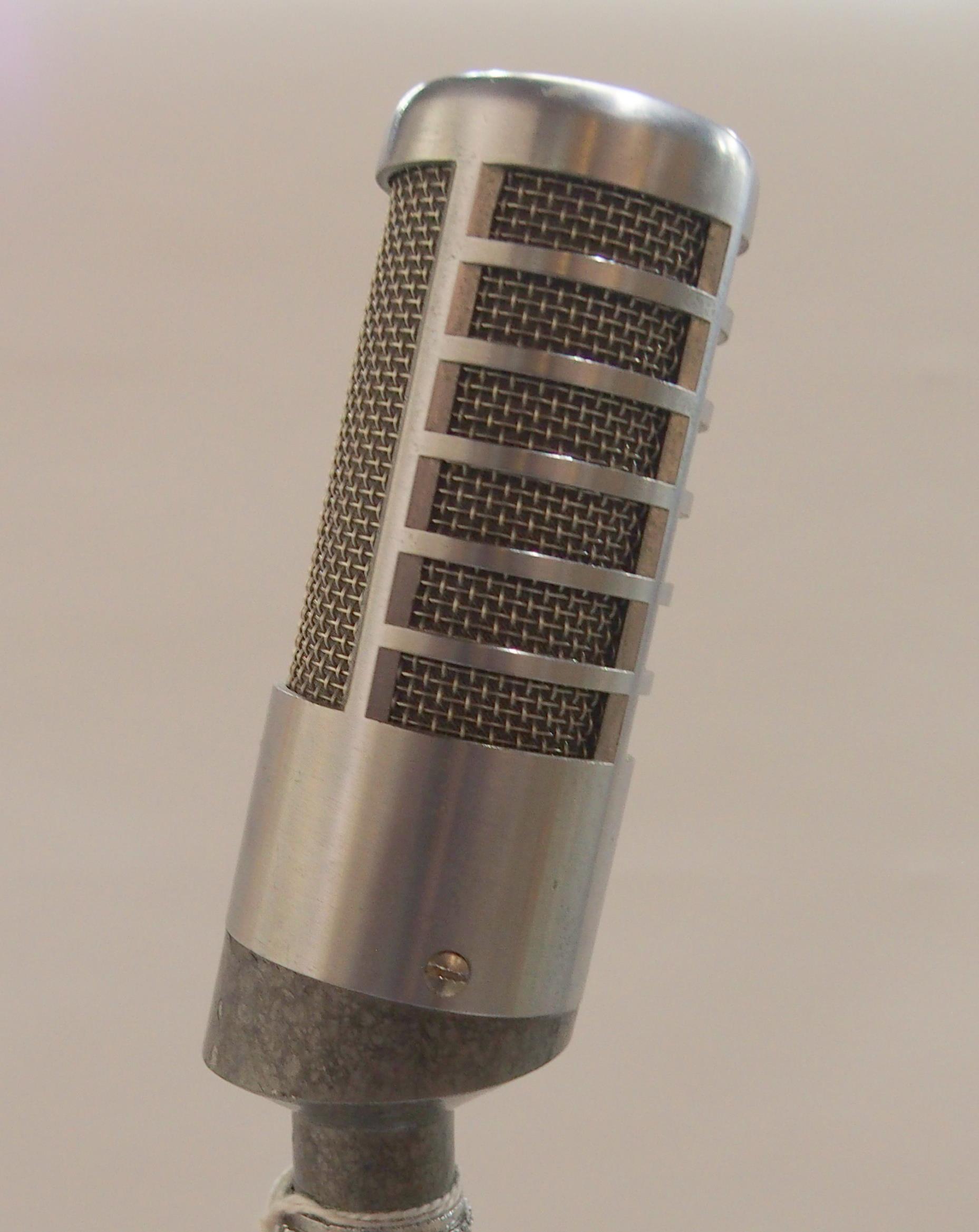 A vintage ribbon microphone and stand Condition Report:Available upon request - Image 2 of 5