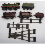 Hornby 0-gauge clockwork locomotives and track, including one in green LNER livery Condition