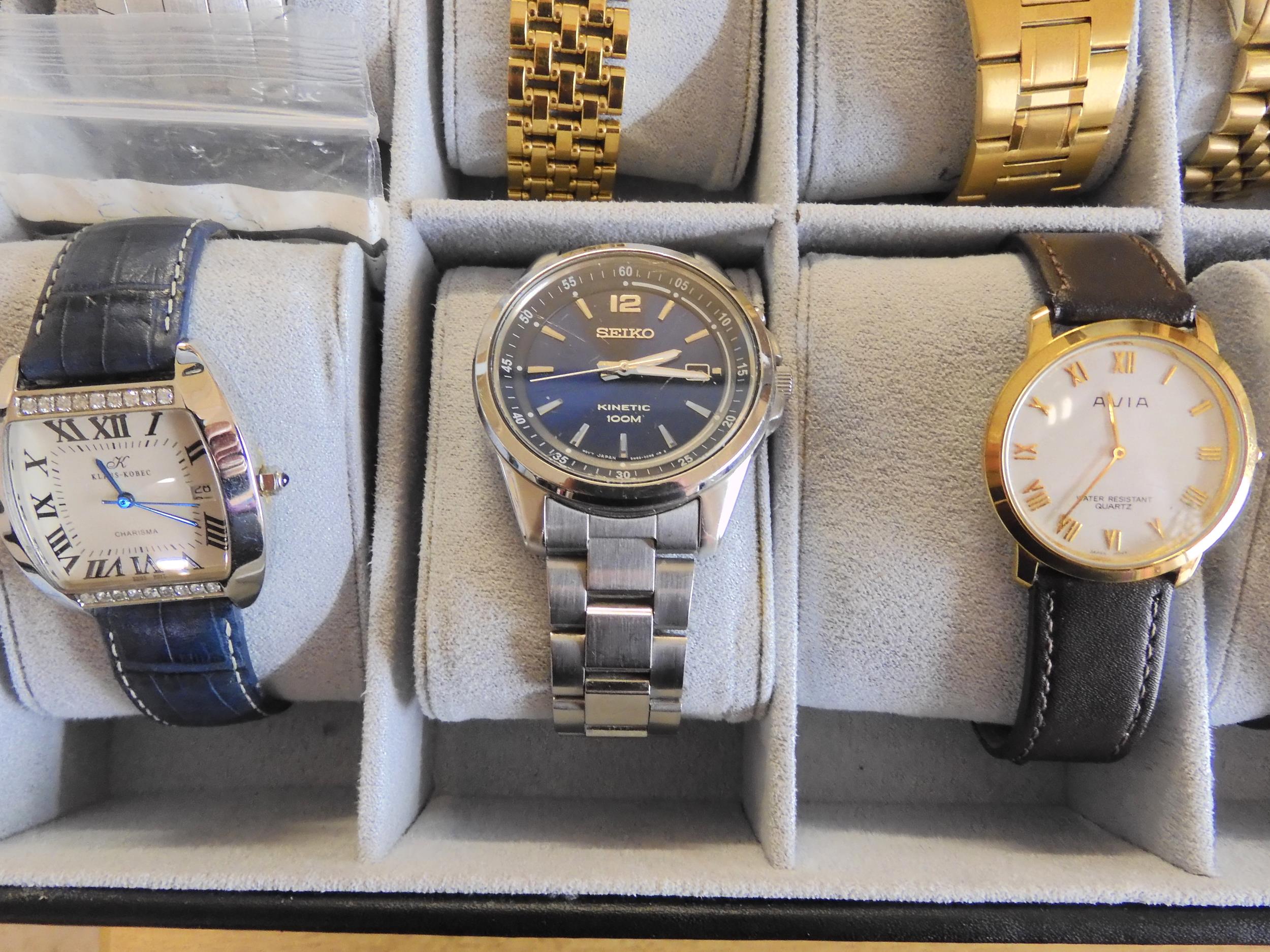 A collection of watches to include Ingersoll, Maurice Lacroix etc Condition Report:Not available for - Bild 2 aus 5