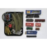 Hornby Dublo model railway components, to include an LT25 L.M.R. 8F 2-8-0 Freight Locomotive and