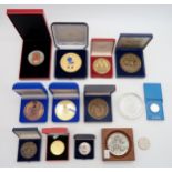 A collection of presentation medals, to include the Royal College of Surgeons, Thailand; College