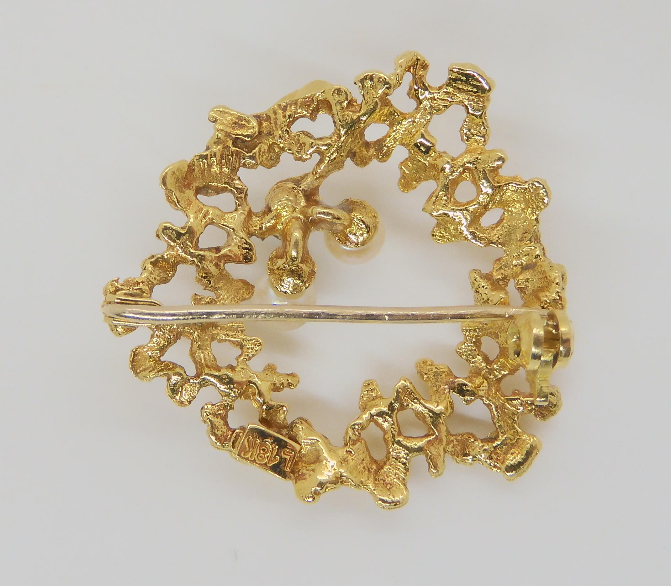 An 18ct gold retro pearl set brooch, diameter 3cm, weight 6.2gms Condition Report:Available upon - Image 3 of 3