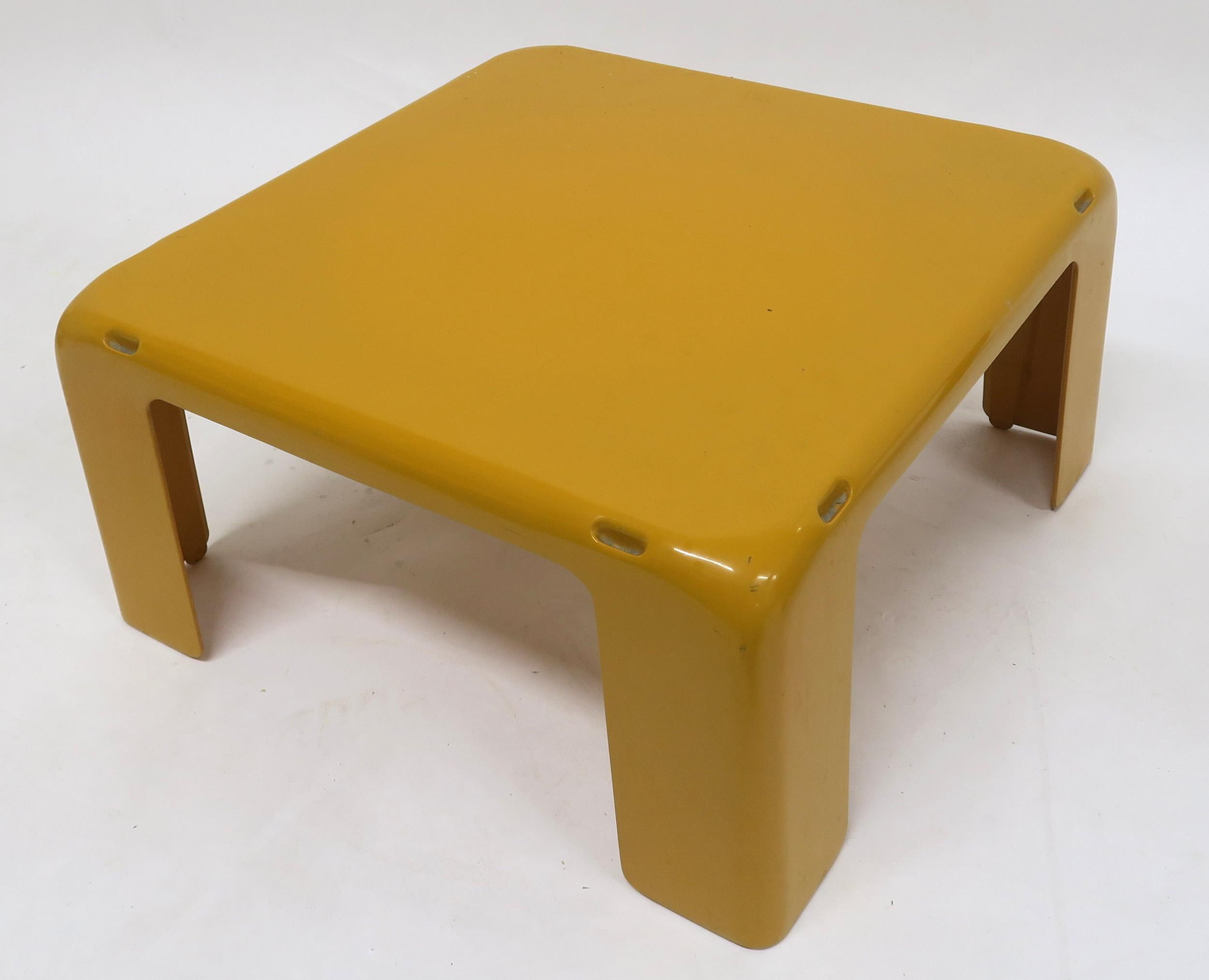 A MID 20TH CENTURY MARIO BELLINI NEST OF FOUR STACKING TABLES moulded from mustard coloured - Image 3 of 5