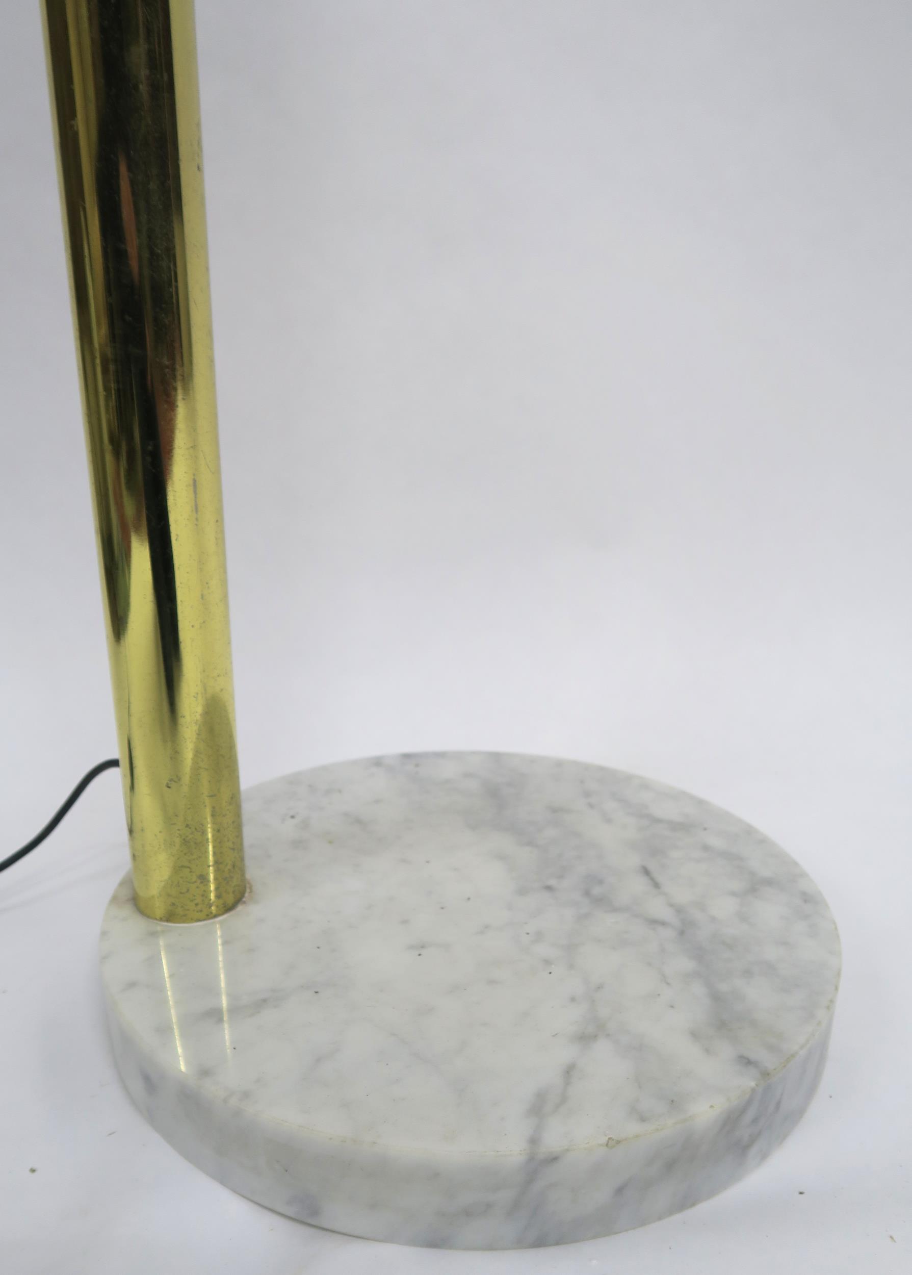 A MID 20TH CENTURY SWEDISH COTTEX FIVE BRANCH STANDARD LAMP with five brass coloured arms on brass - Image 3 of 6