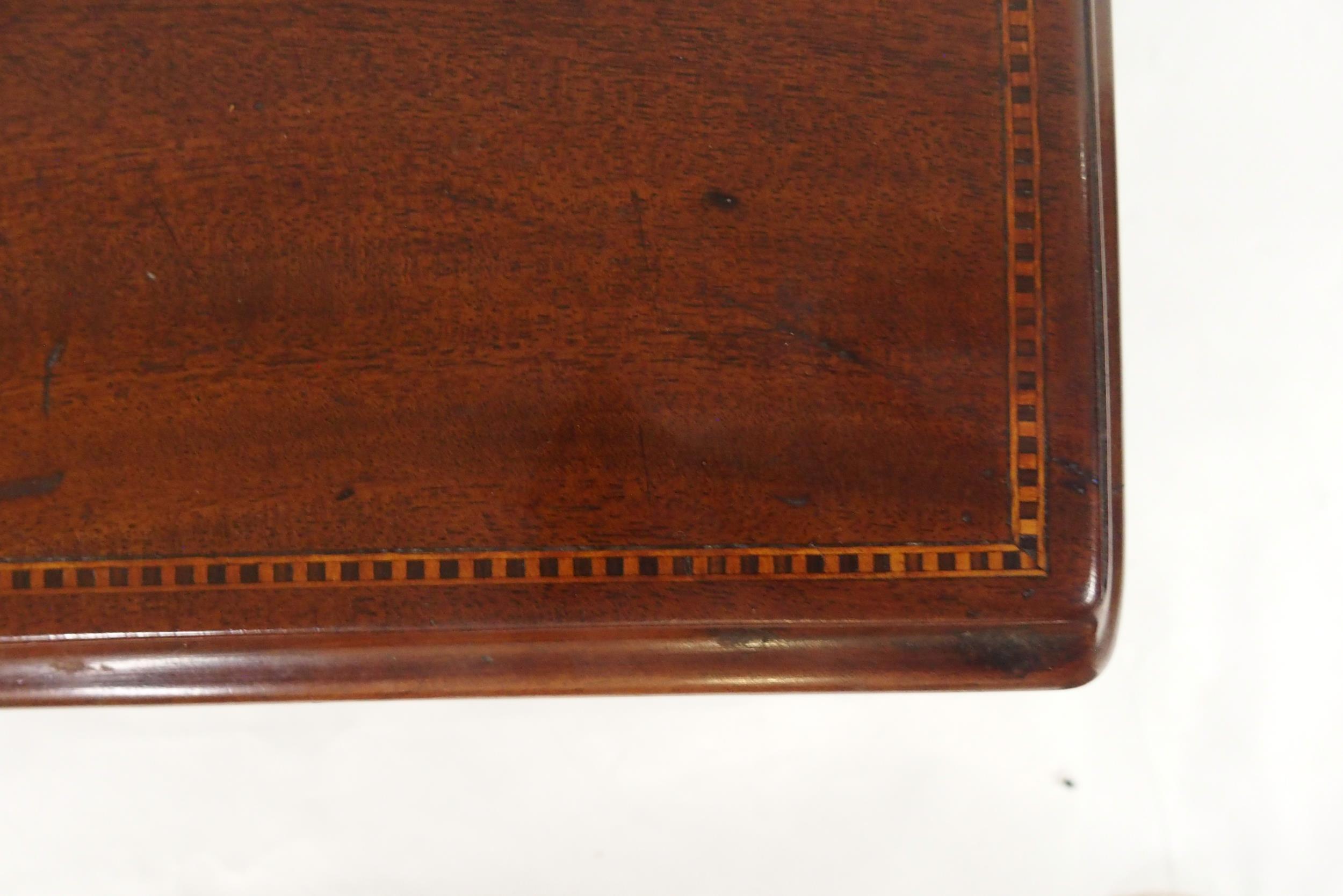 A GEORGIAN MAHOGANY TWO OVER THREE CHEST OF DRAWERS with checker line inlays and brass drawer - Image 7 of 8