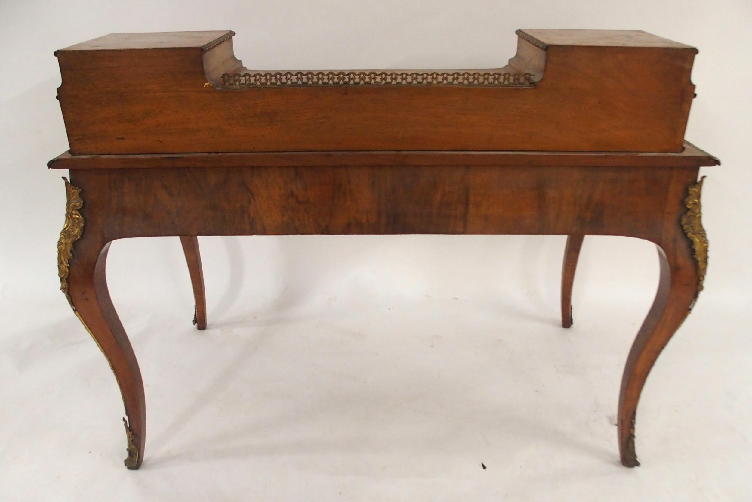 A LOUIS XVI STYLE BURR WALNUT AND ORMOLU MOUNTED BUREAU PLAT with five drawered superstructure - Image 14 of 14