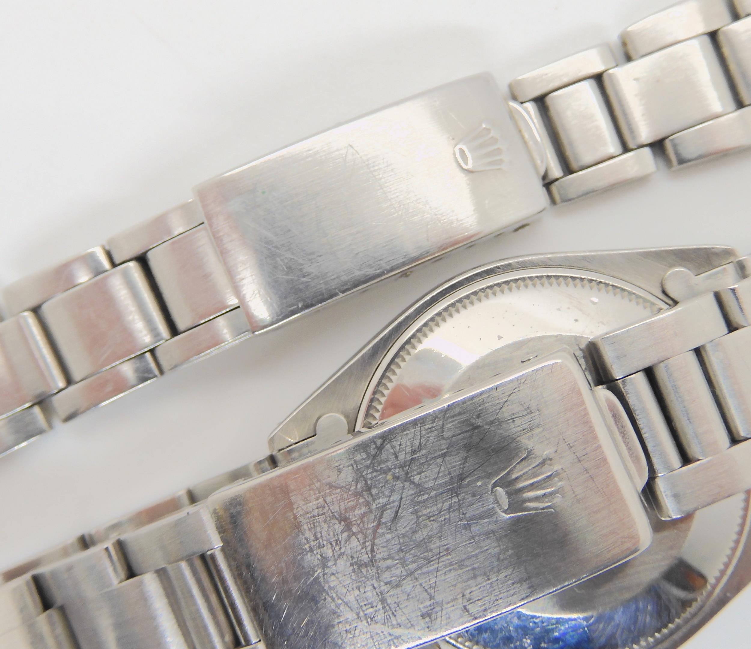 A ROLEX OYSTER PERPETUAL with stainless steel case and strap (78350). Silvered dial with silver - Image 5 of 8