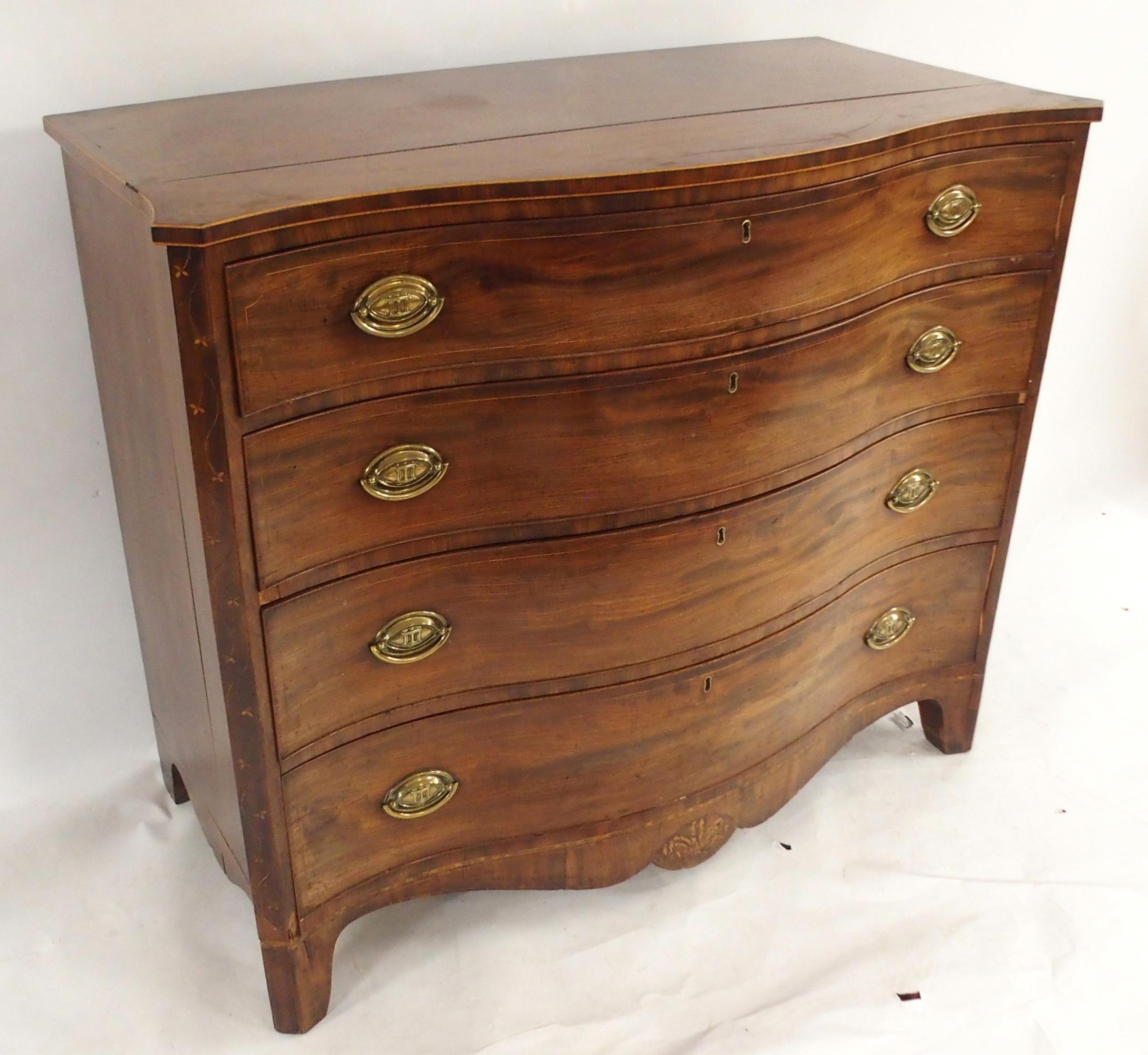 A GEORGIAN MAHOGANY SERPENTINE FRONT CHEST OF FOUR DRAWERS with satinwood inlays to sides and - Image 12 of 12