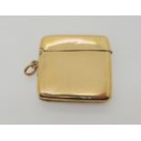 A 9CT GOLD VESTA with London hallmarks for 1912, makers mark Horace Woodward & Co Ltd. Dimensions