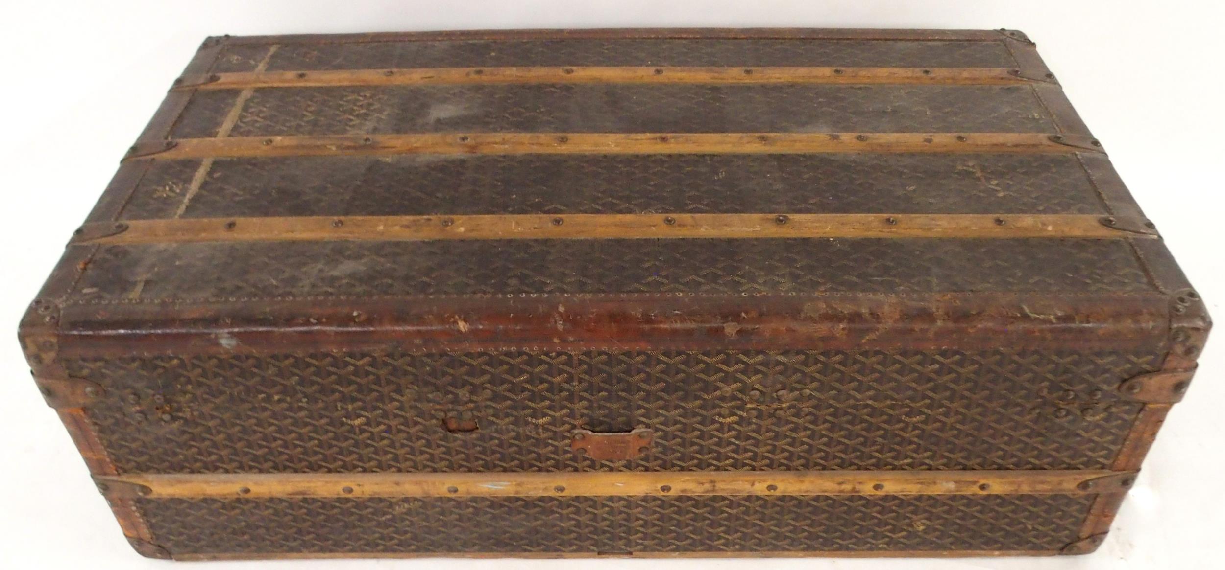 AN E GOYARD PARIS LEATHER AND WOOD BOUND STEAMER TRUNK with all-over printed design, leather edges - Image 12 of 14