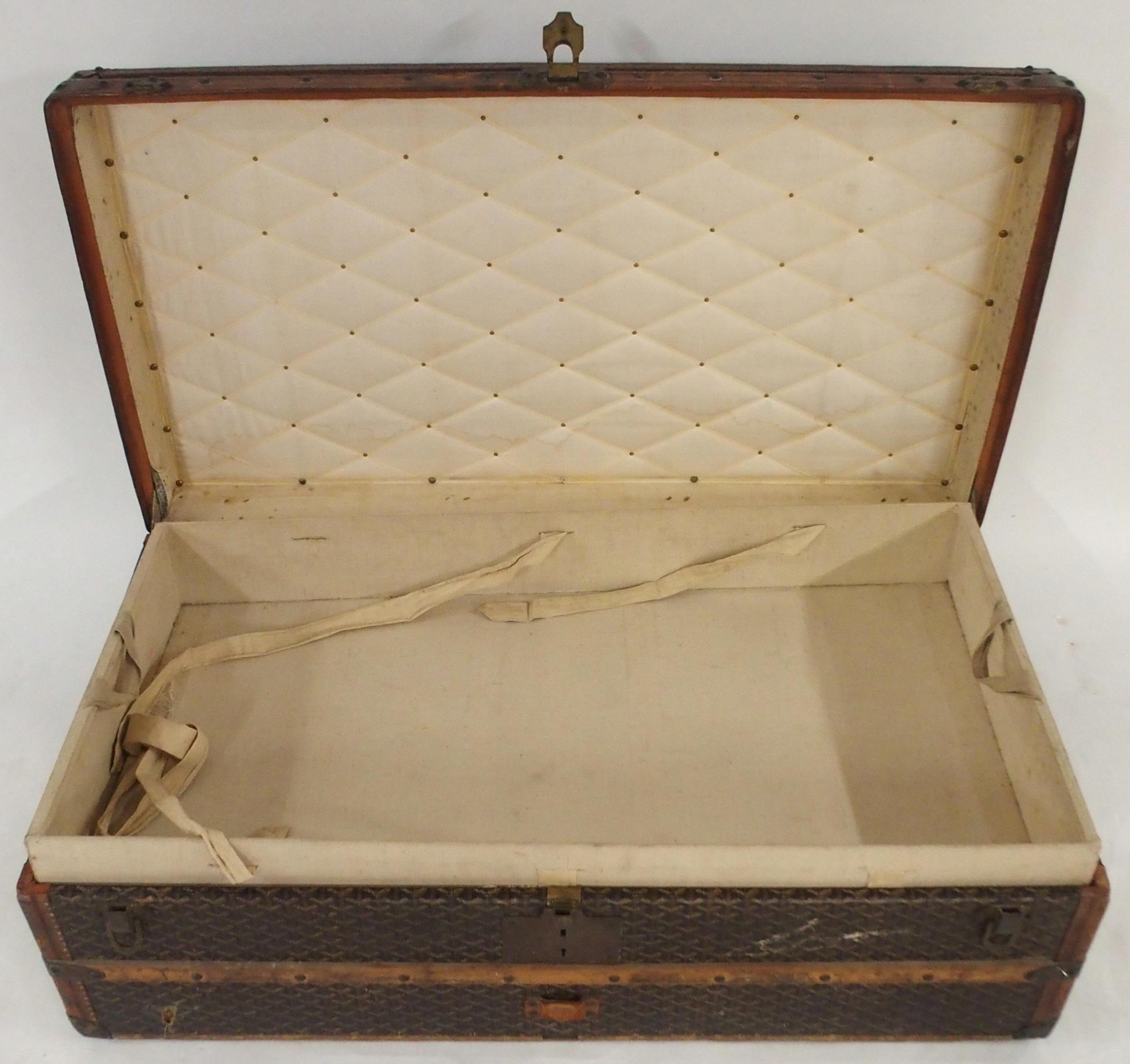 AN E GOYARD PARIS LEATHER AND WOOD BOUND STEAMER TRUNK with all-over printed design, leather edges - Image 5 of 14