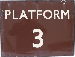 BR(W) enamel railway sign PLATFORM 3. In good condition with some edge chipping. Measures 24in x