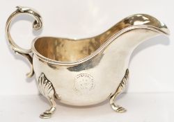 M&GWR(I) silverplate Sauce/Gravy Boat fully titled MIDLAND & GT WESTERN RAILWAY HOTEL in garter to