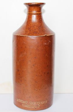 Great Western Railway stoneware Ink Bottle nicely inscribed near the base with full company name.