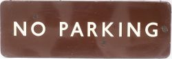 BR(W) FF enamel station sign NO PARKING. In very good condition with a few face chips and complete