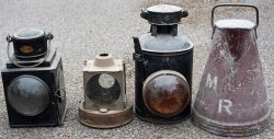GWR Signal Lamp complete with Interior. Together with a Crossing Lamp showing makers name Sandstar