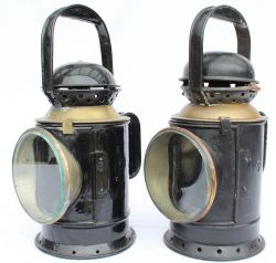 GWR brass collar 3 aspect Handlamp complete with reservoir and GWR marked burner. Slight mis-shape