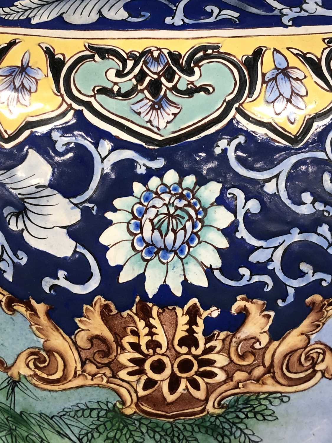 A Chinese enamelled table lamp and shade, 20th century - Image 3 of 6