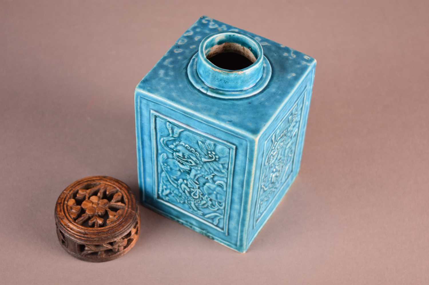 A Chinese Fahua turquoise glazed tea caddy - Image 3 of 4
