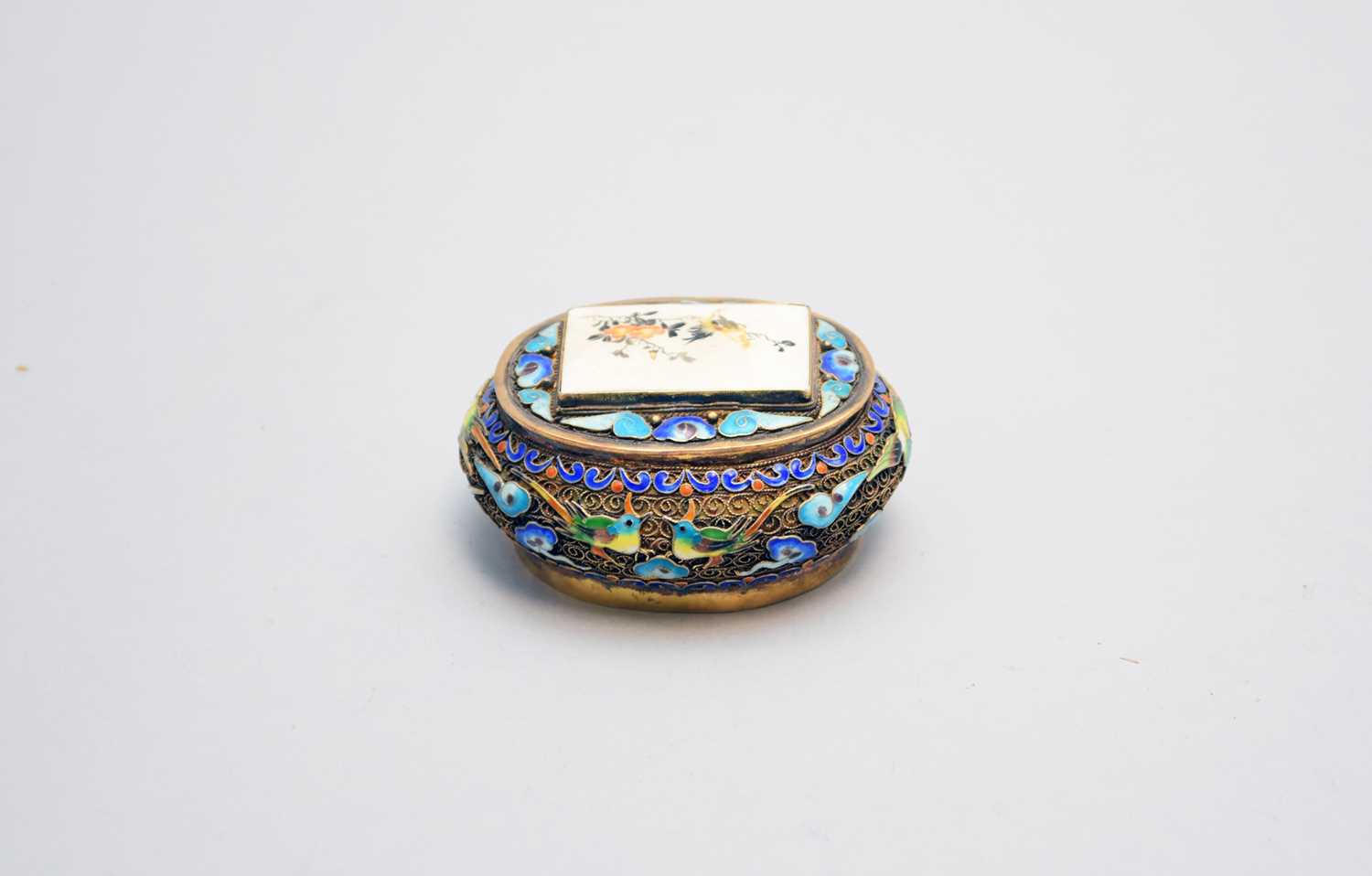 A Chinese enamel, gilt and inlaid box and cover, circa 1900 - Image 2 of 2