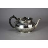 An Edwardian silver teapot