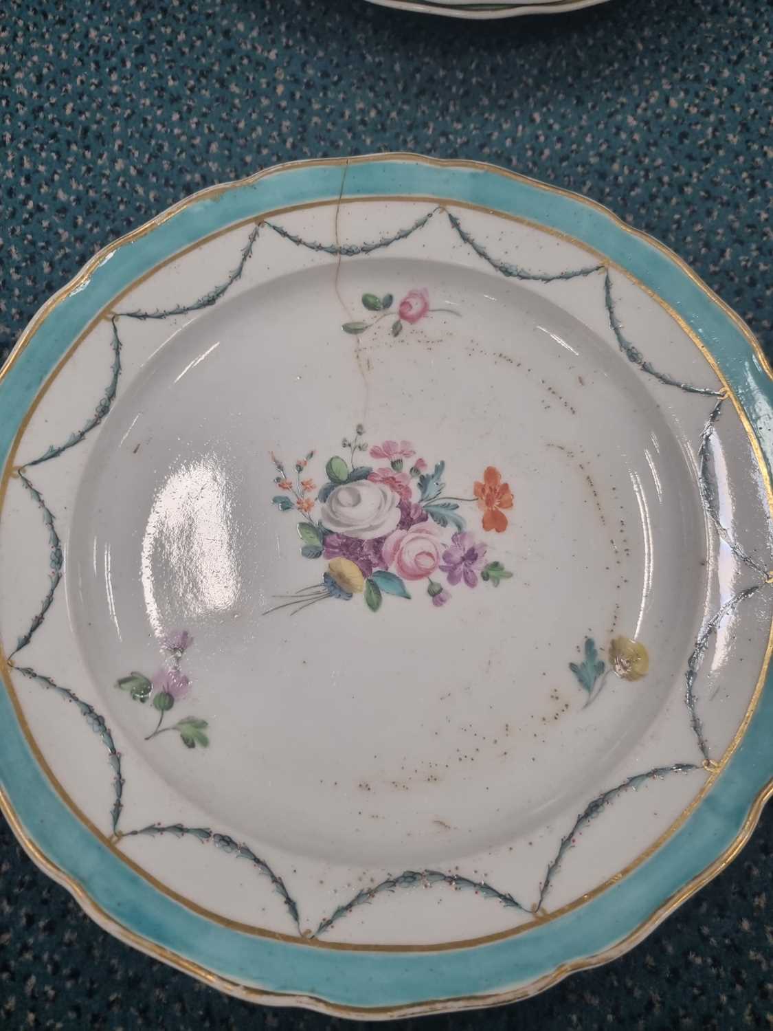 A Derby porcelain dessert service, circa 1790-95 - Image 14 of 18