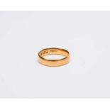 A 22ct gold wedding band