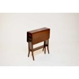 An Edwardian rosewood drop-leaf occasional table