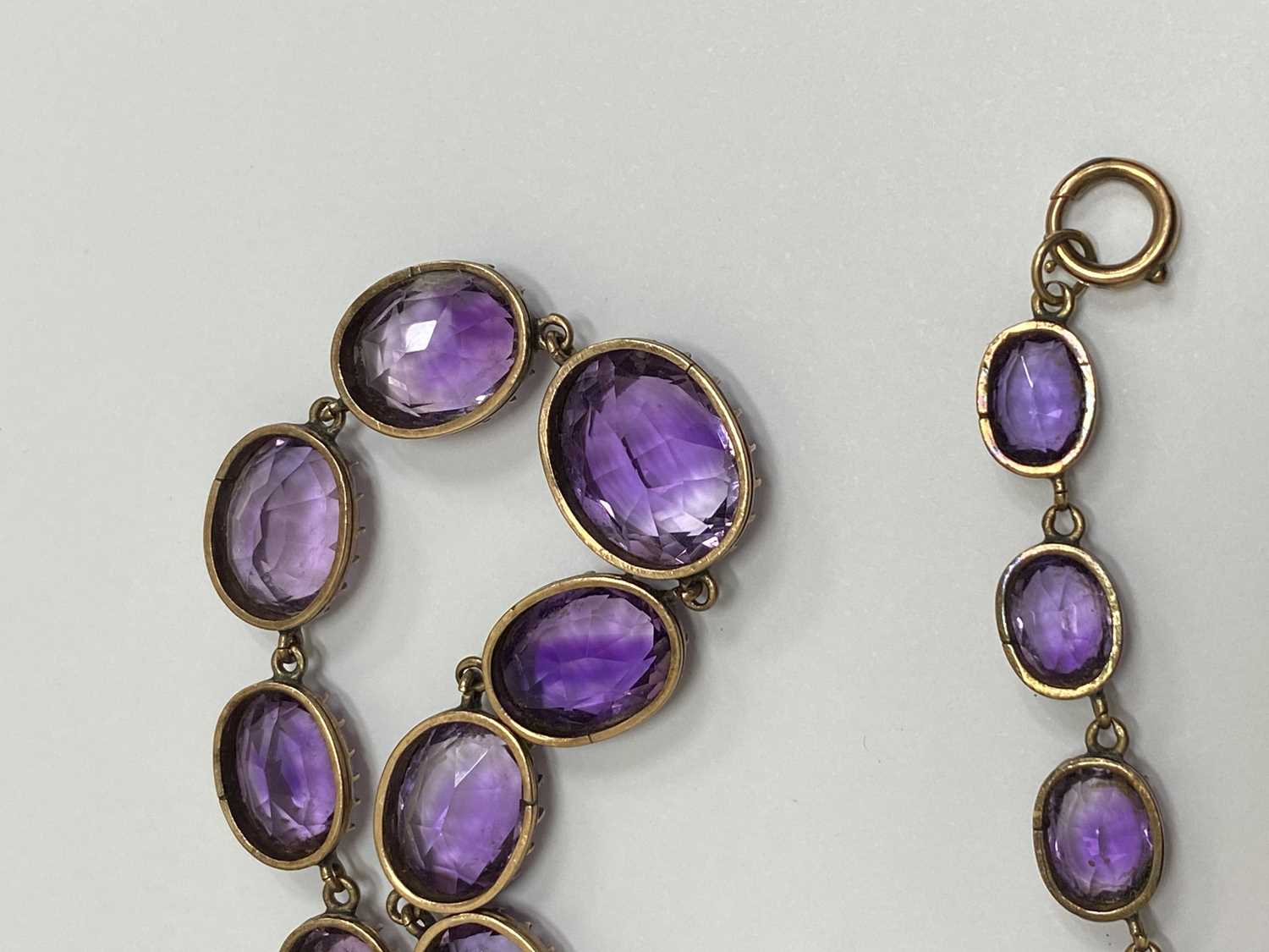 A 19th century amethyst riviere necklace - Image 4 of 9